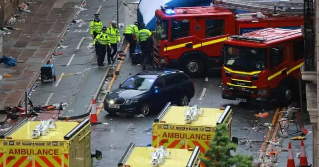 Tragédia no desfile do Liverpool: atropelamento deixa dezenas de feridos
