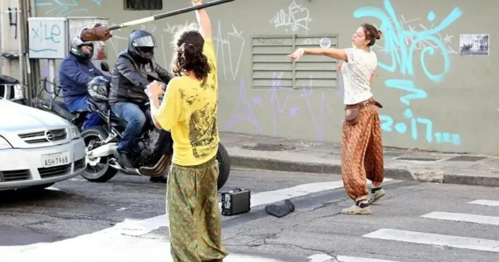 Vereador de Salvador propõe regulamentação para artistas de rua na capital baiana