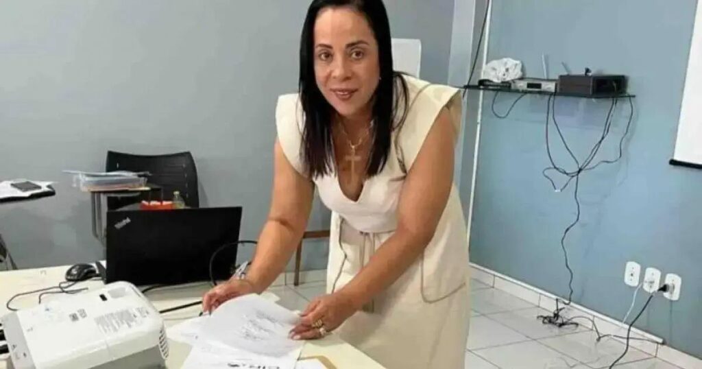Vice-prefeita de Santa Rita de Cássia deixa cargo de saúde após alegar falta de autonomia