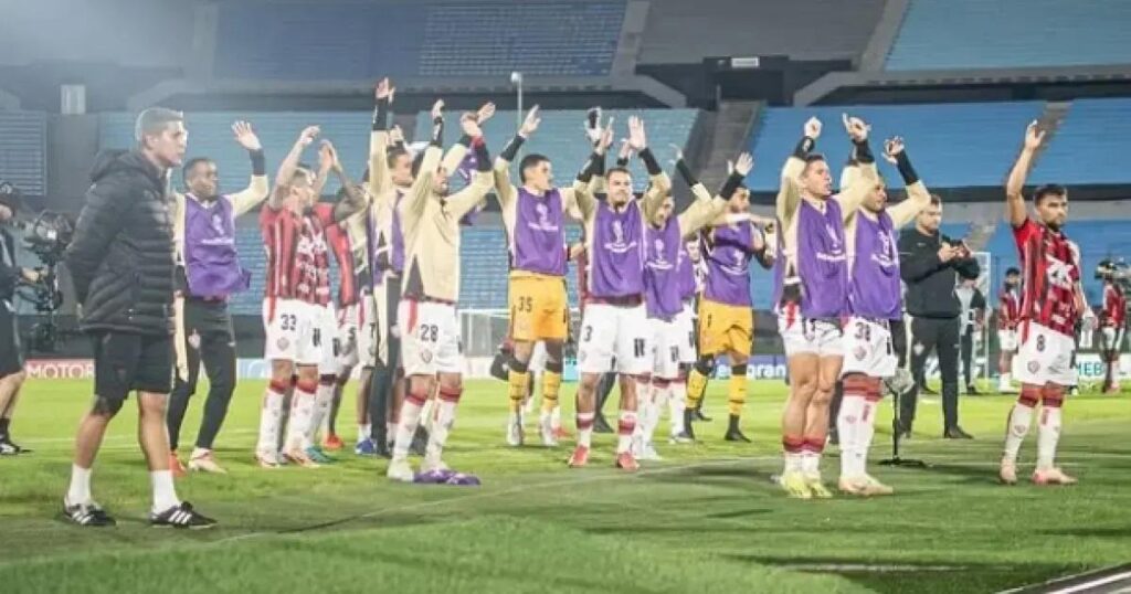 Vitória conquista sua primeira vitória fora do Brasil na Copa Sul-Americana