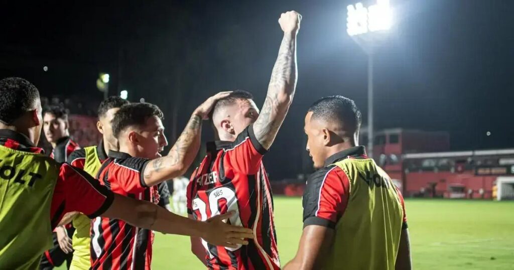 Vitória se prepara para o Cerro Largo e o Ba-Vi nesta semana