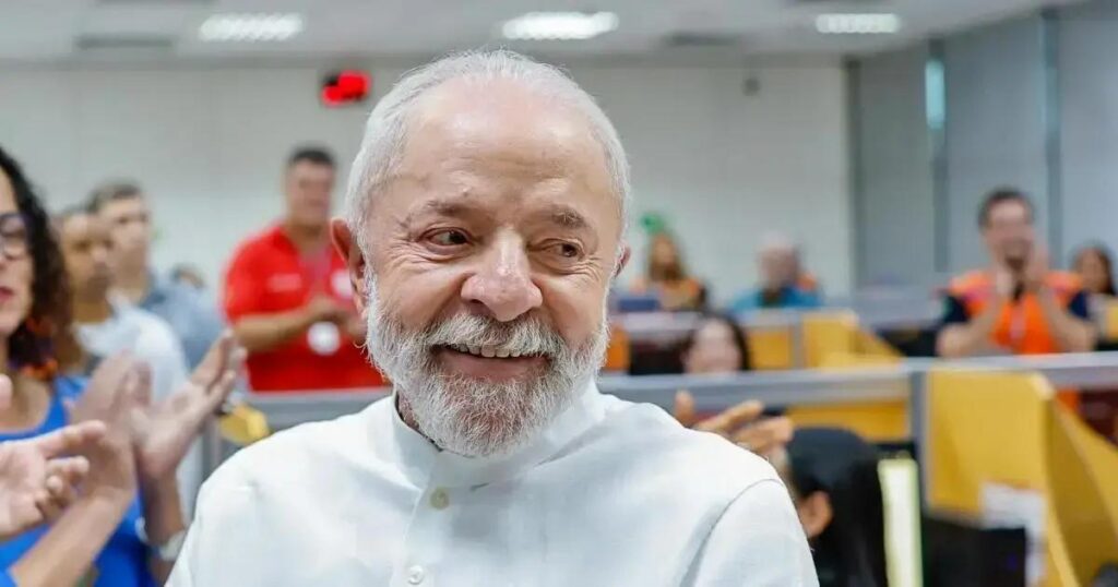 A desaprovação do governo Lula atinge 56,7%, com avaliação negativa em alta