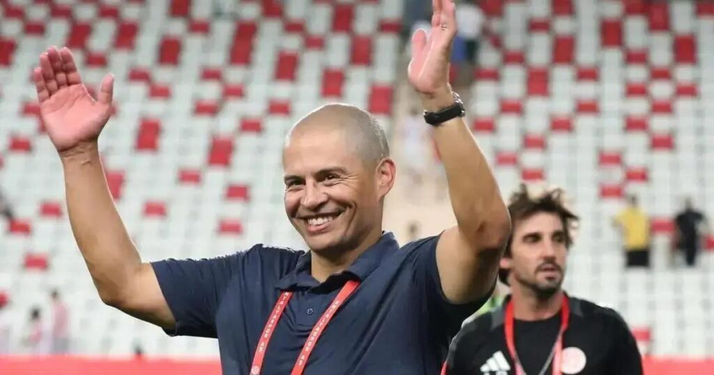 Alex assume comando do Operário-PR após demissão de Bruno Pivetti