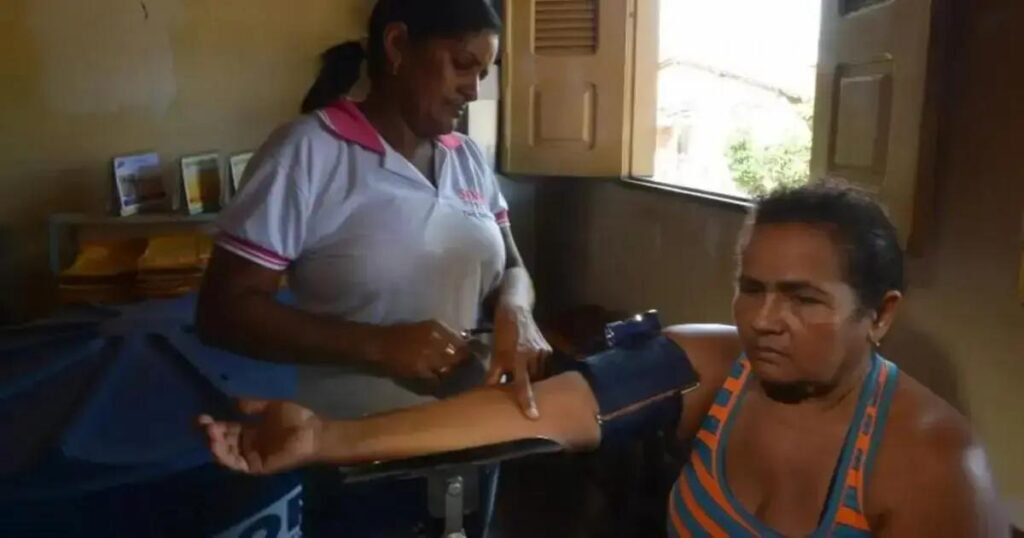 Alta rotatividade de médicos alcança 33,9% na Atenção Primária à Saúde