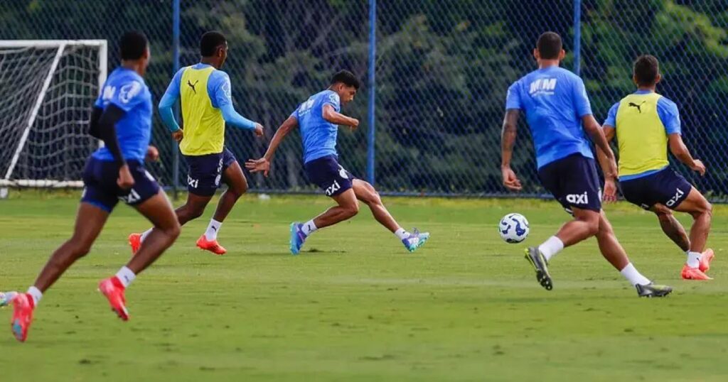 Bahia realiza penúltimo treino com bola antes do Red Bull Bragantino