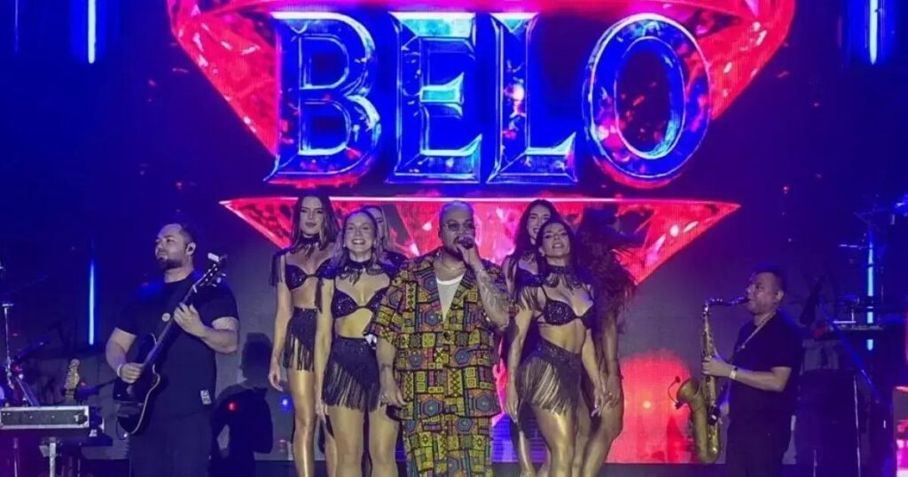 Belo emociona público no São João da Bahia com show nostálgico