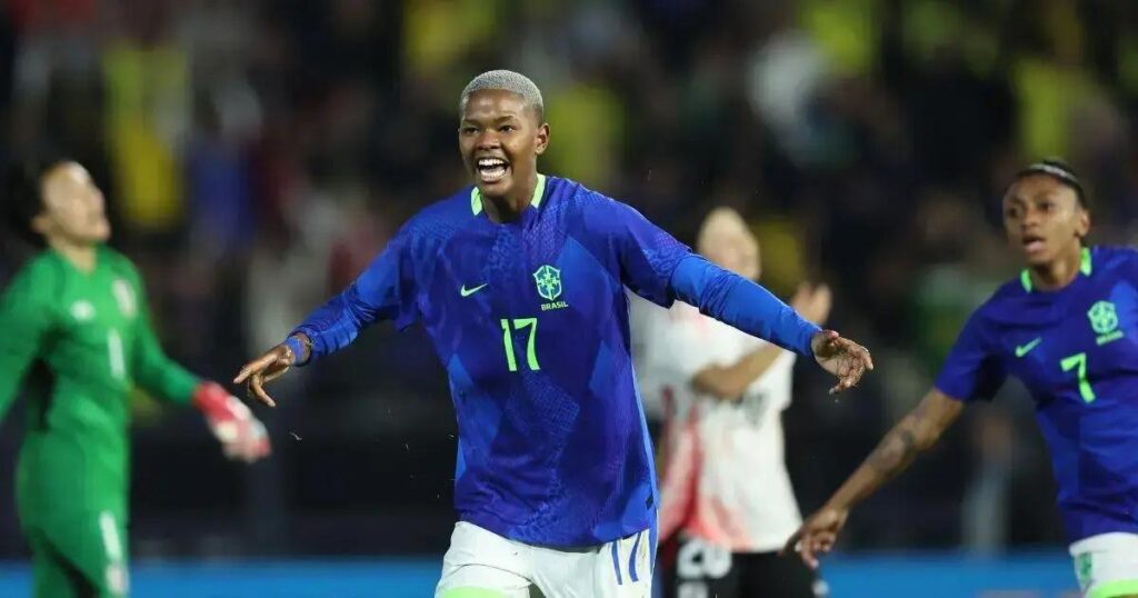 Brasil derrota Japão com gol de Jhonson no amistoso realizado em Bragança