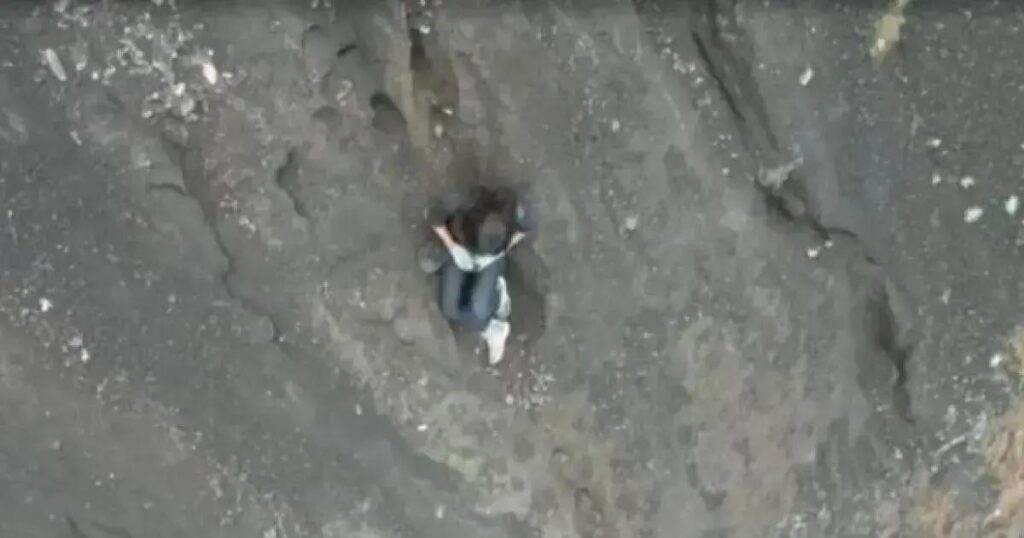 Brasileira aguarda resgate após queda em trilha no vulcão da Indonésia