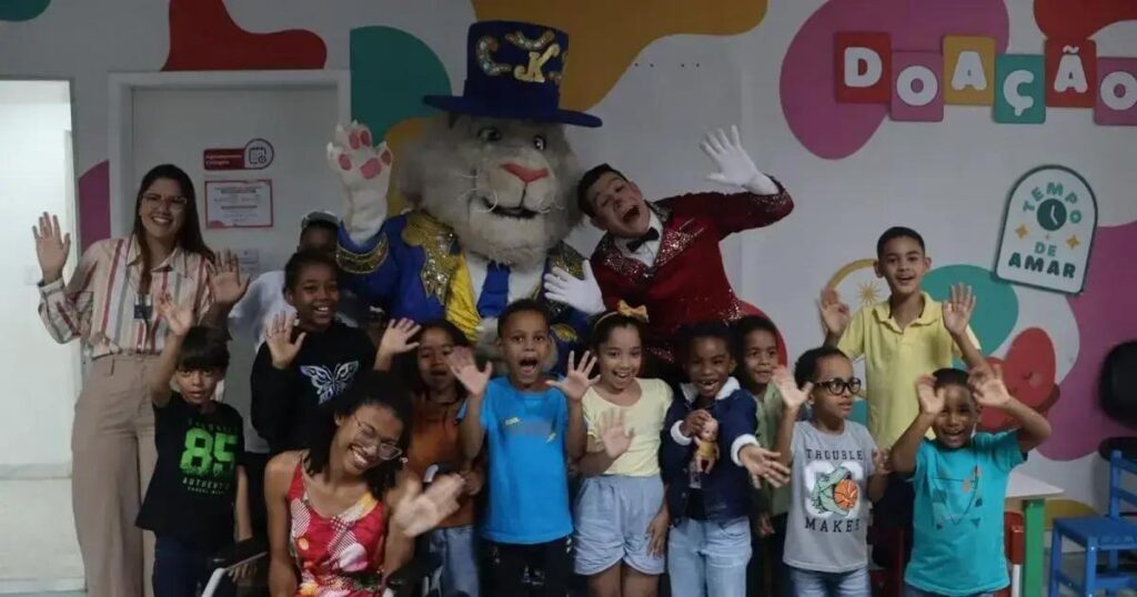 Circo Kroner promove doação de alimentos ao Hospital Martagão Gesteira