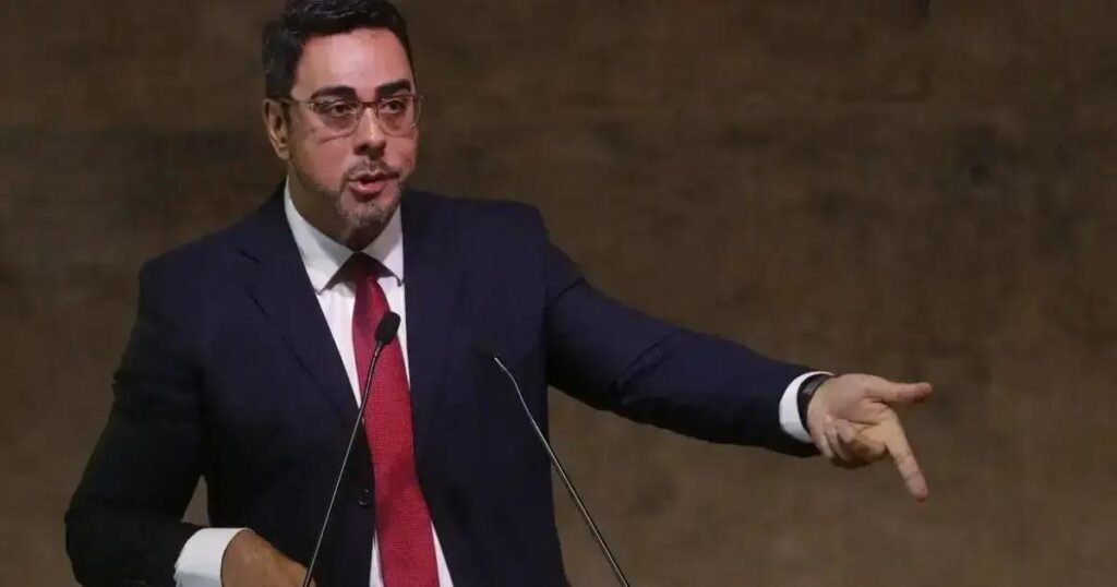 CNJ impõe aposentadoria compulsória a juiz Marcelo Bretas após polêmicas