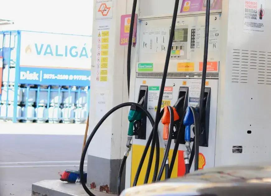 Como escolher entre gasolina, etanol e diesel para abastecer seu carro