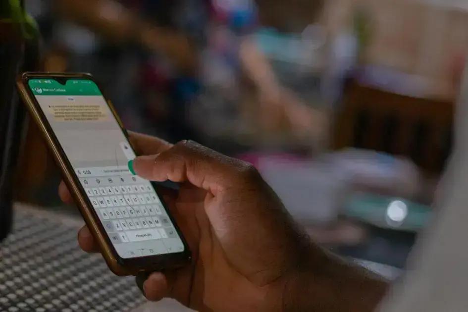 Como Mensagens Fora do Expediente Geram Hora Extra: Entenda Sua Jornada