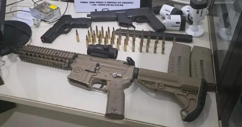 Confronto armado em Lauro de Freitas resulta em apreensões significativas