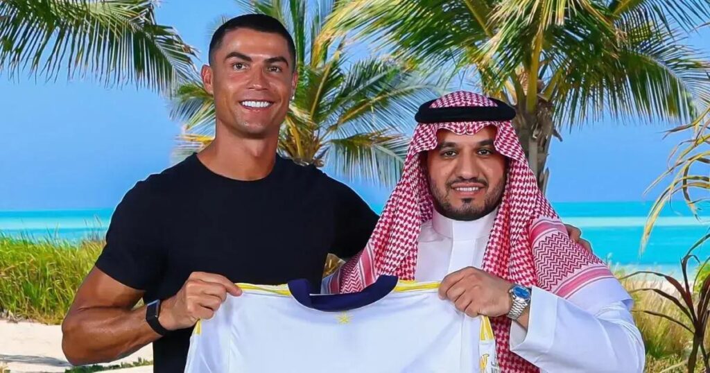 Cristiano Ronaldo renova com Al-Nassr até 2027 e mirará milésimo gol