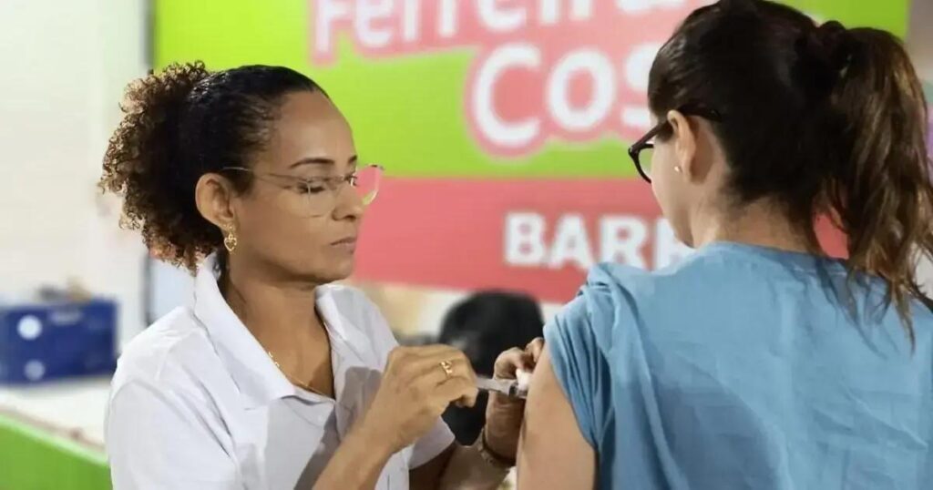 Dia D de Vacinação em Salvador: Protegendo contra Gripe e Covid-19
