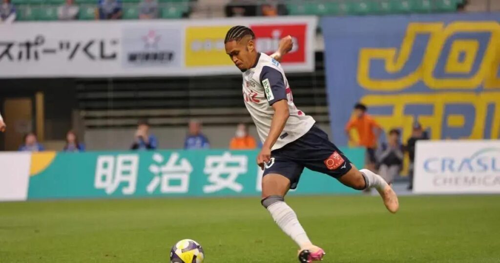 Eduardo Mancha brilha no Ventforet Kofu e projeta estreia na Copa do Imperador