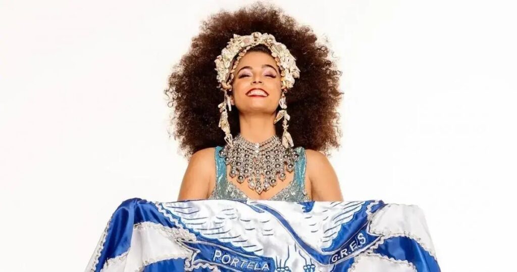 Emanuelle Araújo brilha como Clara Nunes em musical sobre a sambista