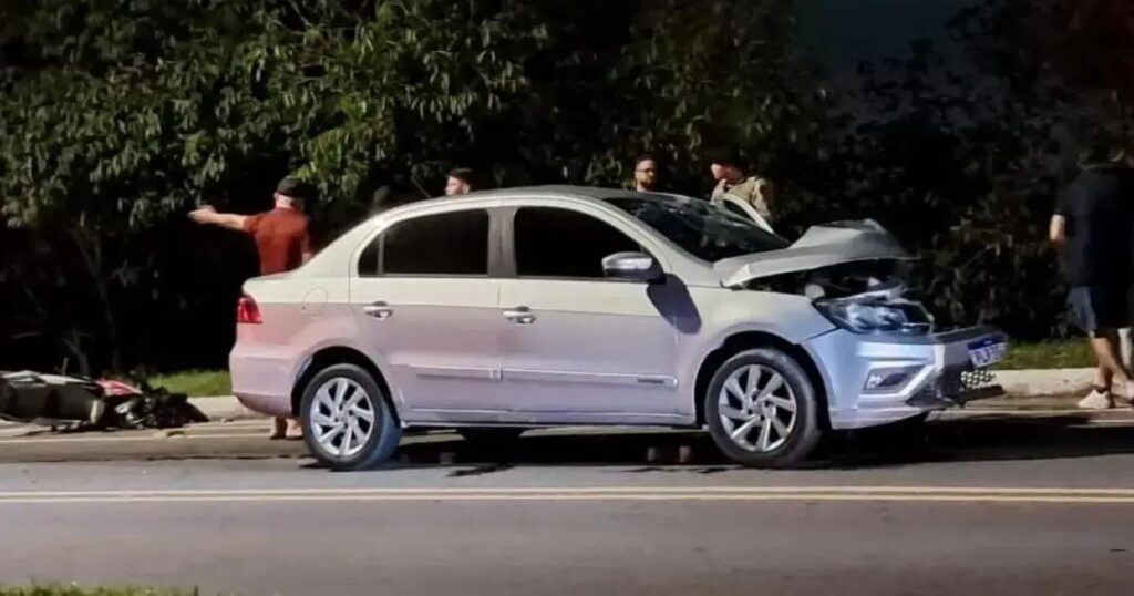 Entregador de aplicativo morre após acidente em Dias d’Ávila