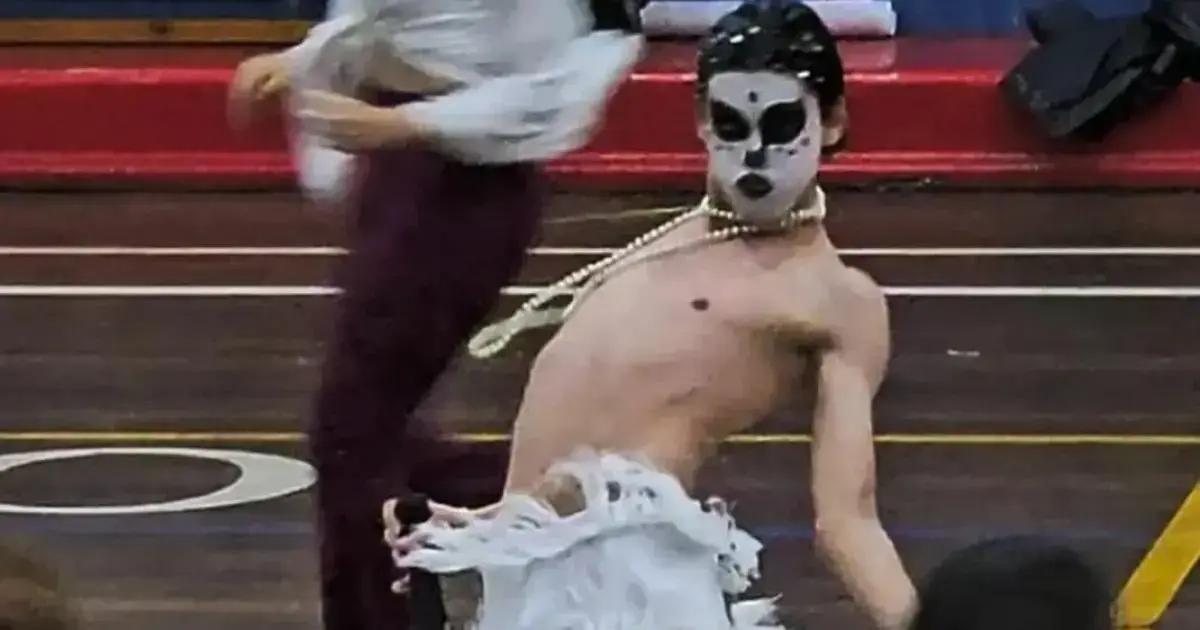 Estudante de Salvador impressiona Ney Matogrosso com performance