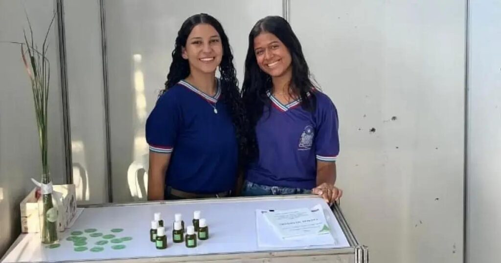 Estudantes de Candiba Criam Óleo Natural para Combater Ansiedade