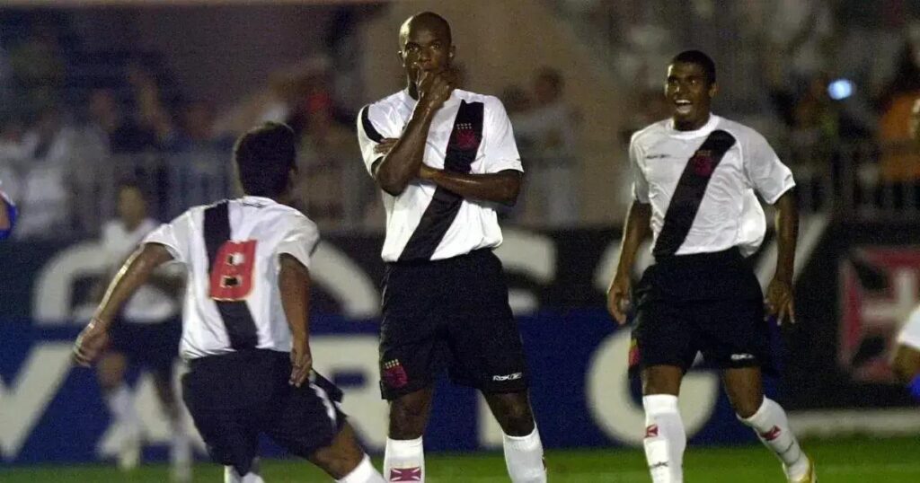 Ex-jogador do Vasco é denunciado por desvio de R$ 244 mil em projeto