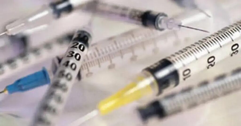 Festival na França termina em caos após quase 150 pessoas atacadas com agulhas