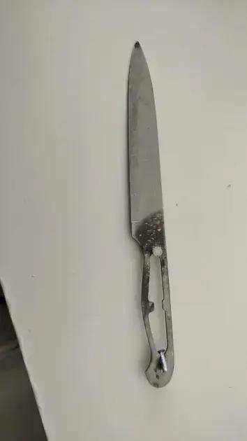 Homem armado com faca busca atendimento na UPA de Vitória da Conquista