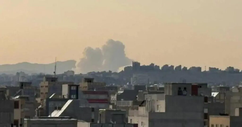 Irã Responde a Israel com Ataques de Mísseis Após Bombardeio