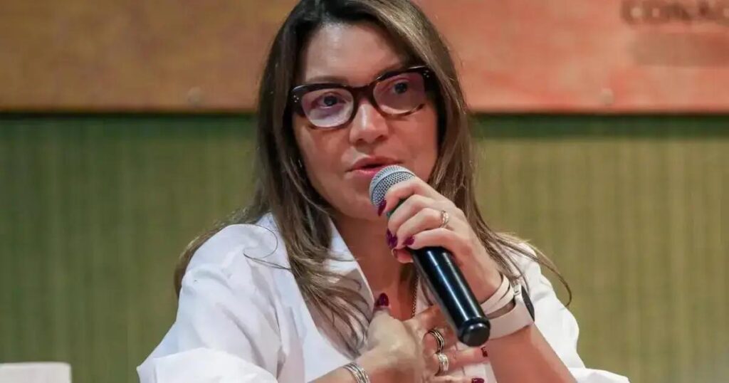 Janja solicita arquivamento de ação sobre uso de aviões da FAB em viagens