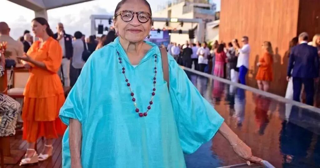 Licia Fabio celebra aniversário com grande festa em Salvador