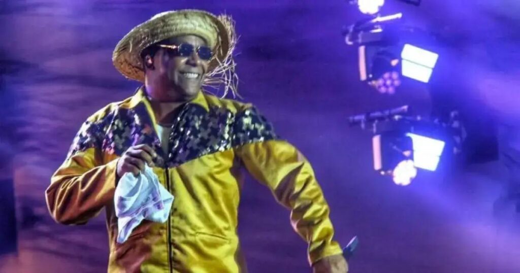 Márcio Victor celebra samba junino no Arrastão do MV em Salvador