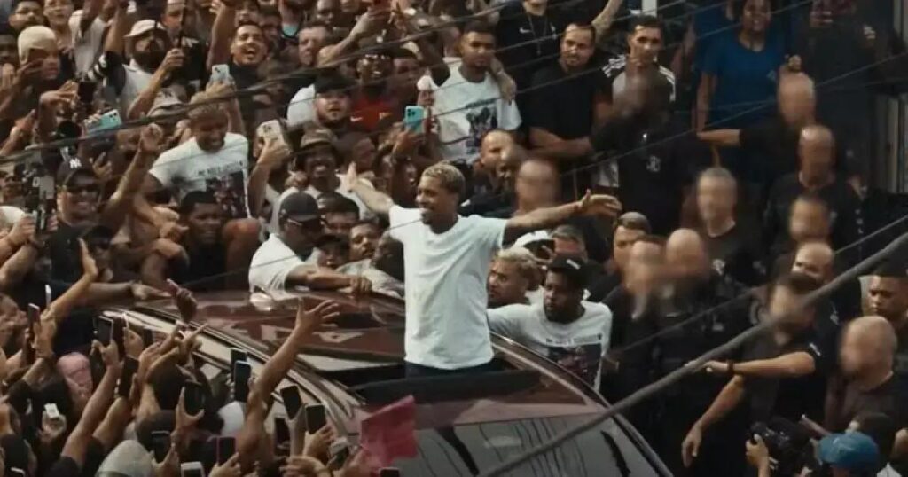 MC Poze do Rodo lança clipe polêmico após liberação da prisão