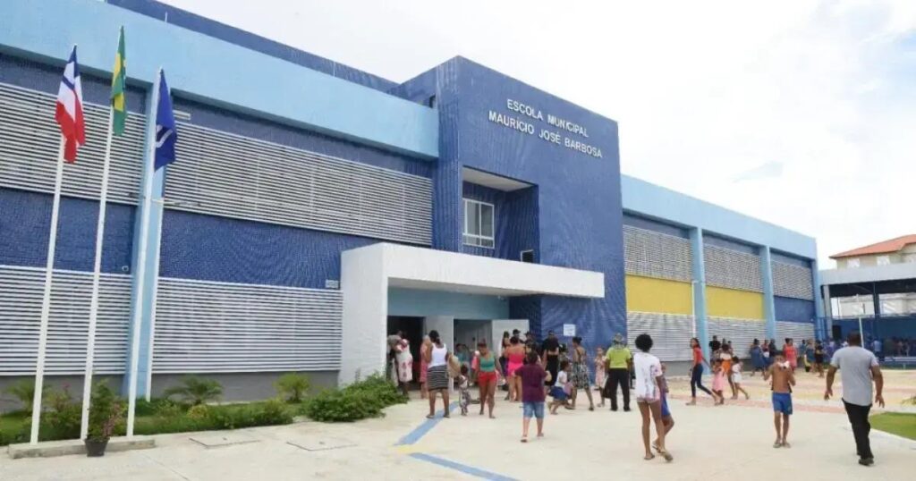 MP-BA solicita que Prefeito de Salvador abra escolas durante greve dos professores