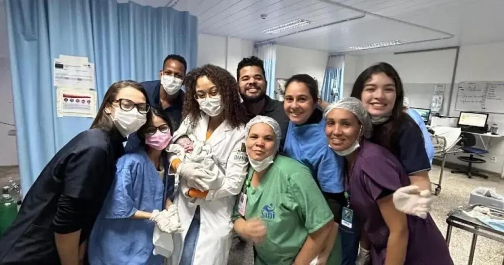 Mulher descobre gravidez e dá à luz na UPA de Brotas