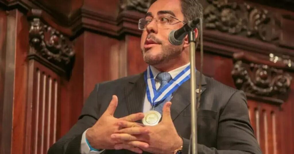 OAB aprova cassação de registro do juiz Marcelo Bretas, figura central na Lava Jato