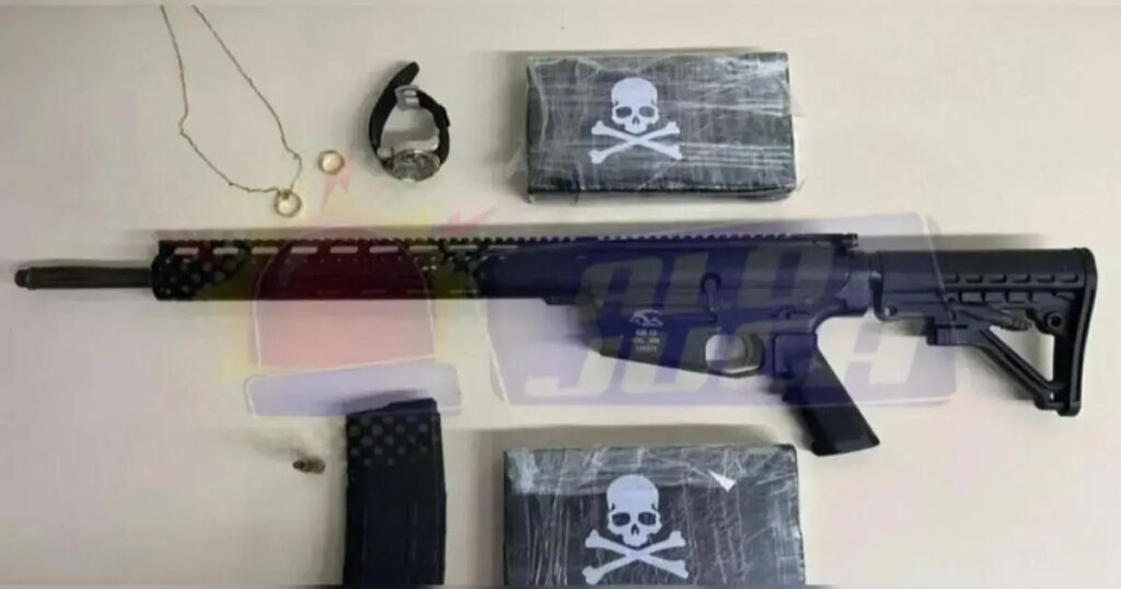 Operação policial apreende fuzil e drogas no Parque São Cristóvão