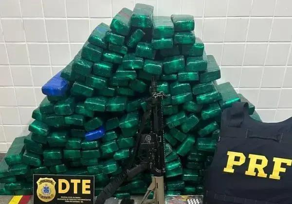 Operação policial na Bahia apreende 130 quilos de drogas e fuzil