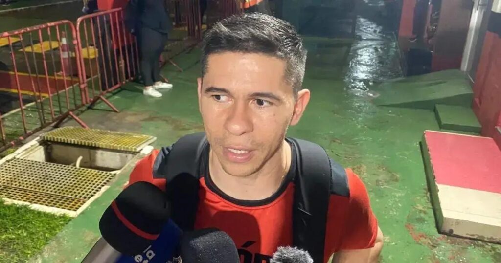 Osvaldo valoriza empate do Vitória contra o Cruzeiro na Série A