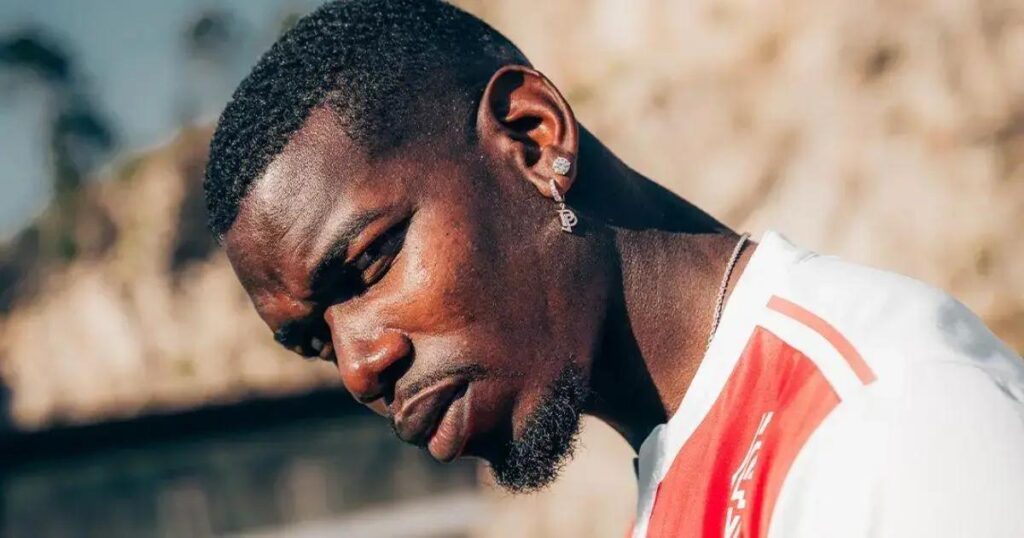 Paul Pogba assina com o Monaco em emocionante retorno ao futebol