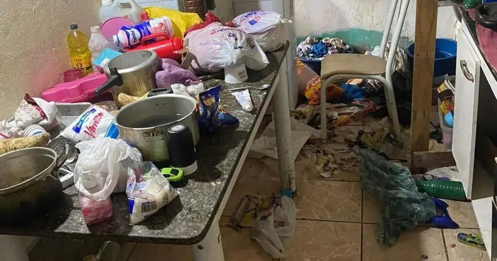 Polícia militar resgata crianças em situação de risco em Camaçari