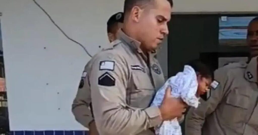 Policial militar salva recém-nascido em Porto Seguro; a vida em risco