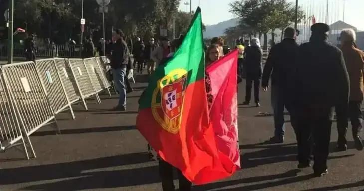 Portugal determina que mais de 5 mil brasileiros deixem o país