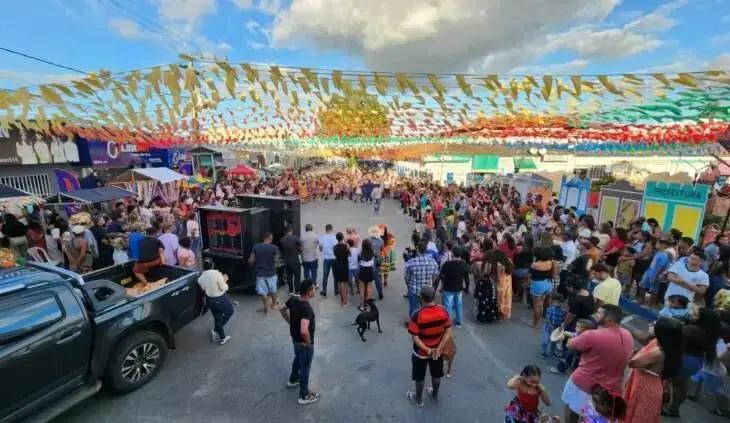 Prefeitura de Potiraguá inicia festas de São João com Vila Junina