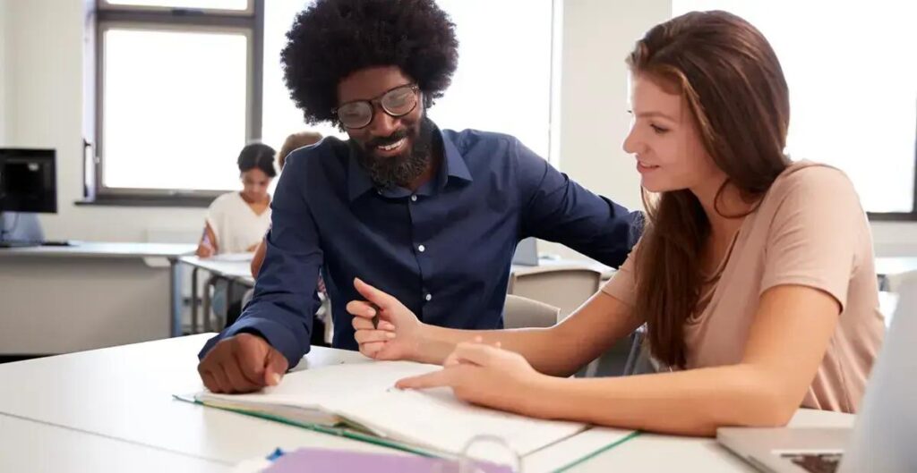 Profissional do futuro: a importância do aprendizado contínuo e integração de saberes
