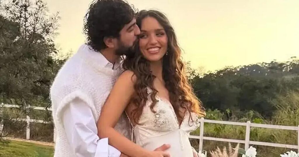 Rafa Kalimann e Nattan anunciam sexo do primeiro bebê em evento especial