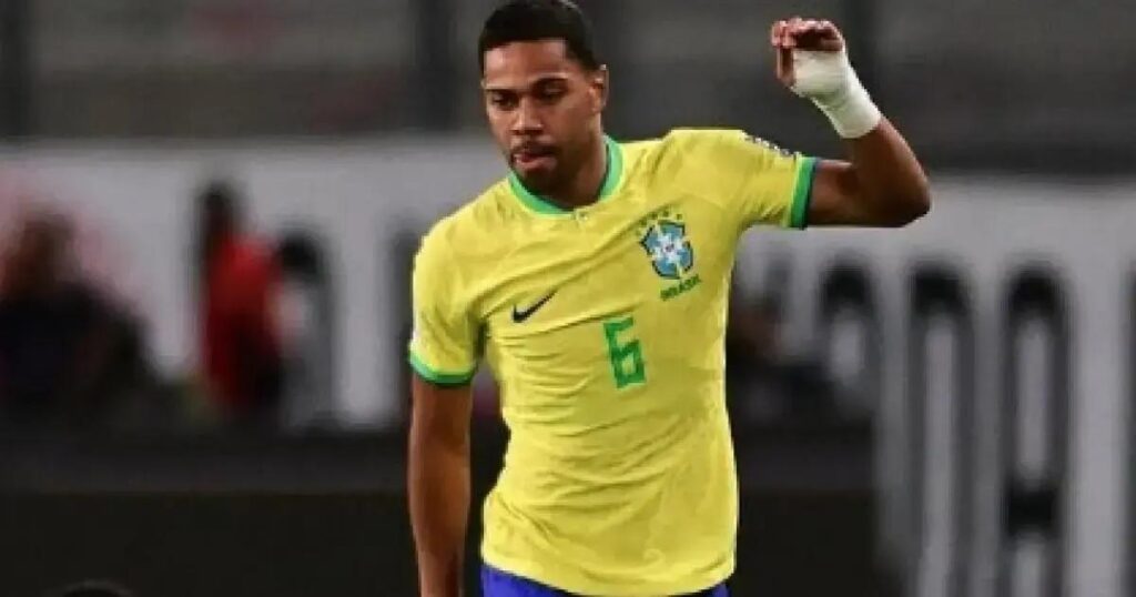 Renan Lodi se manifesta sobre a convocação da Seleção Brasileira para Eliminatórias