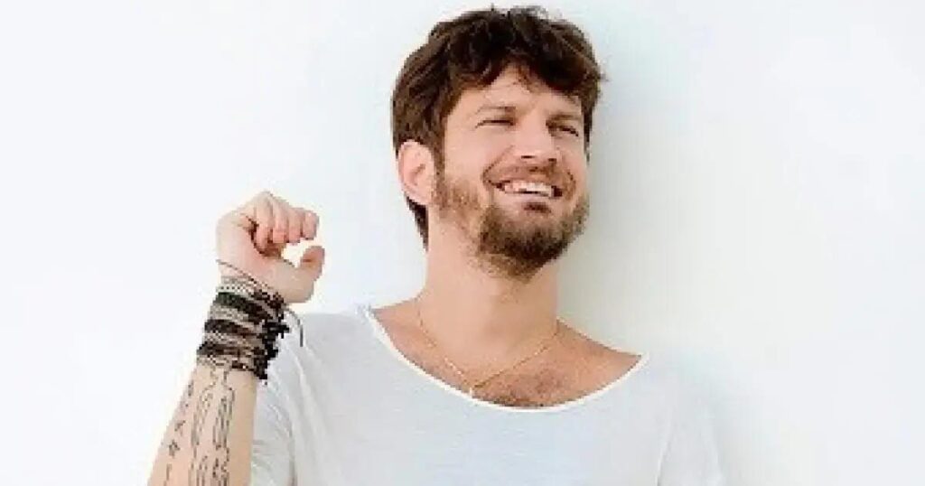 Saulo Fernandes apresenta show gratuito "Arraiá da Pipoca" para o São João