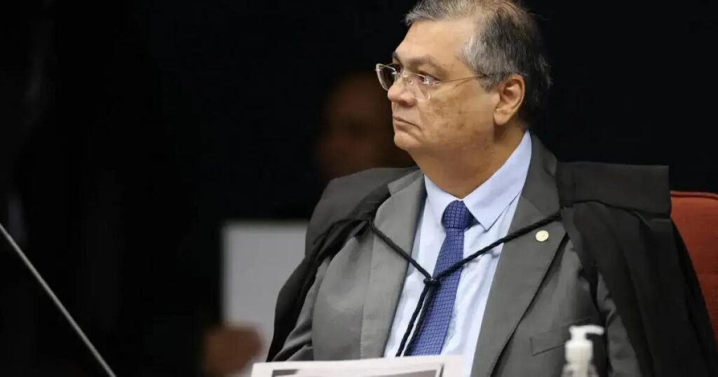 Suspeita de Jogo Casado Entre Governo e STF Requer Atenção de Líderes