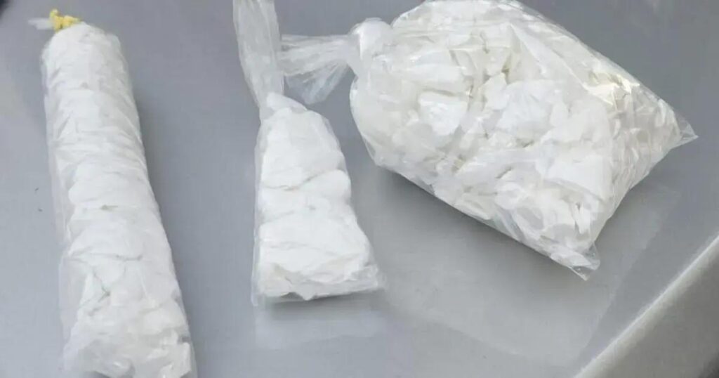 Suspeito de tráfico de drogas é preso em Salvador por policiais militares