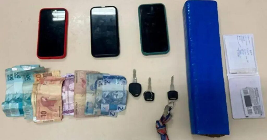 Trio é preso por tráfico de drogas em Nova Itarana, Bahia